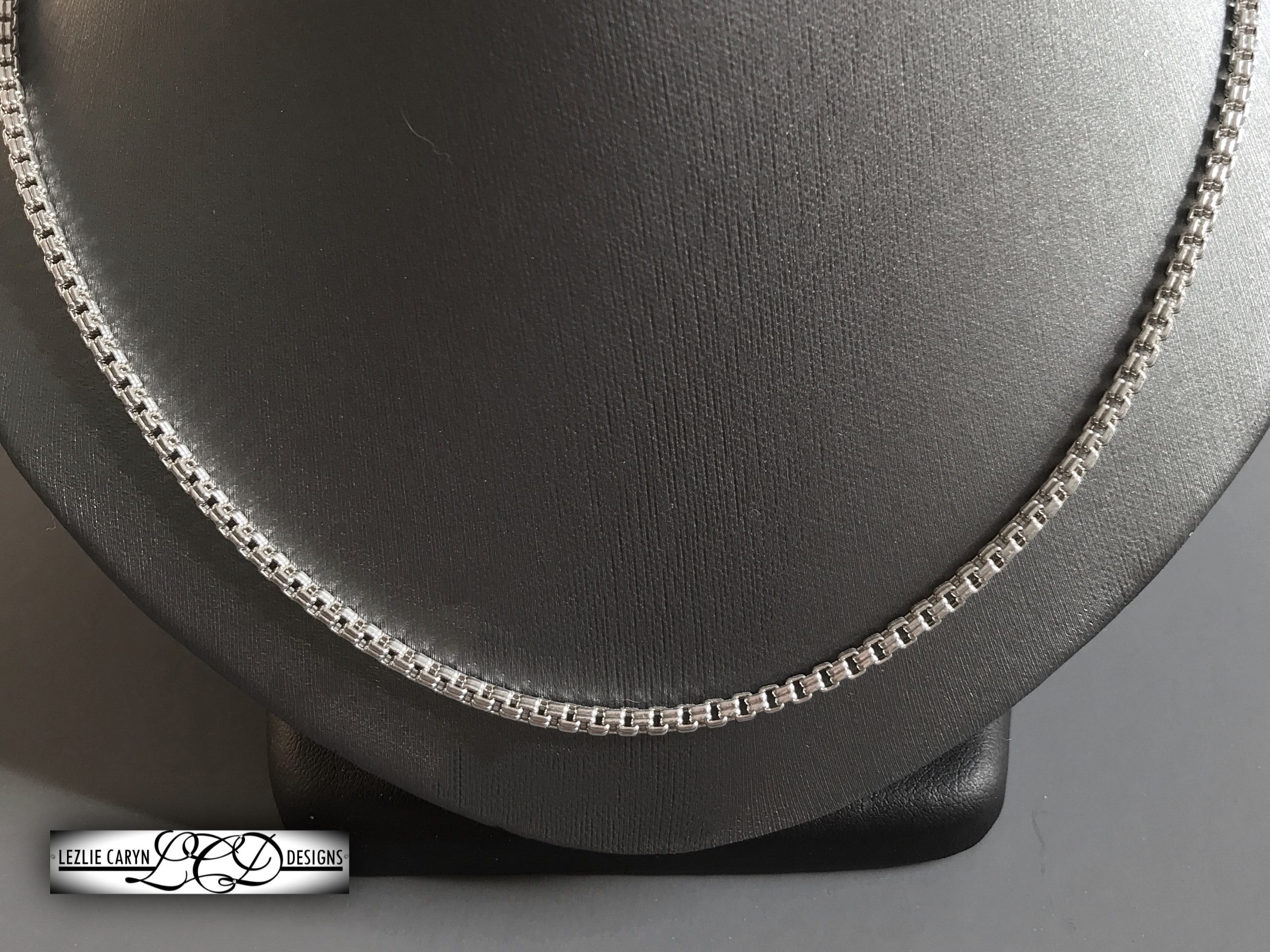 Sterling Rounded Box Chain