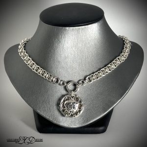 Alison Chain with Reversible Pug Puppy Pendant – Set