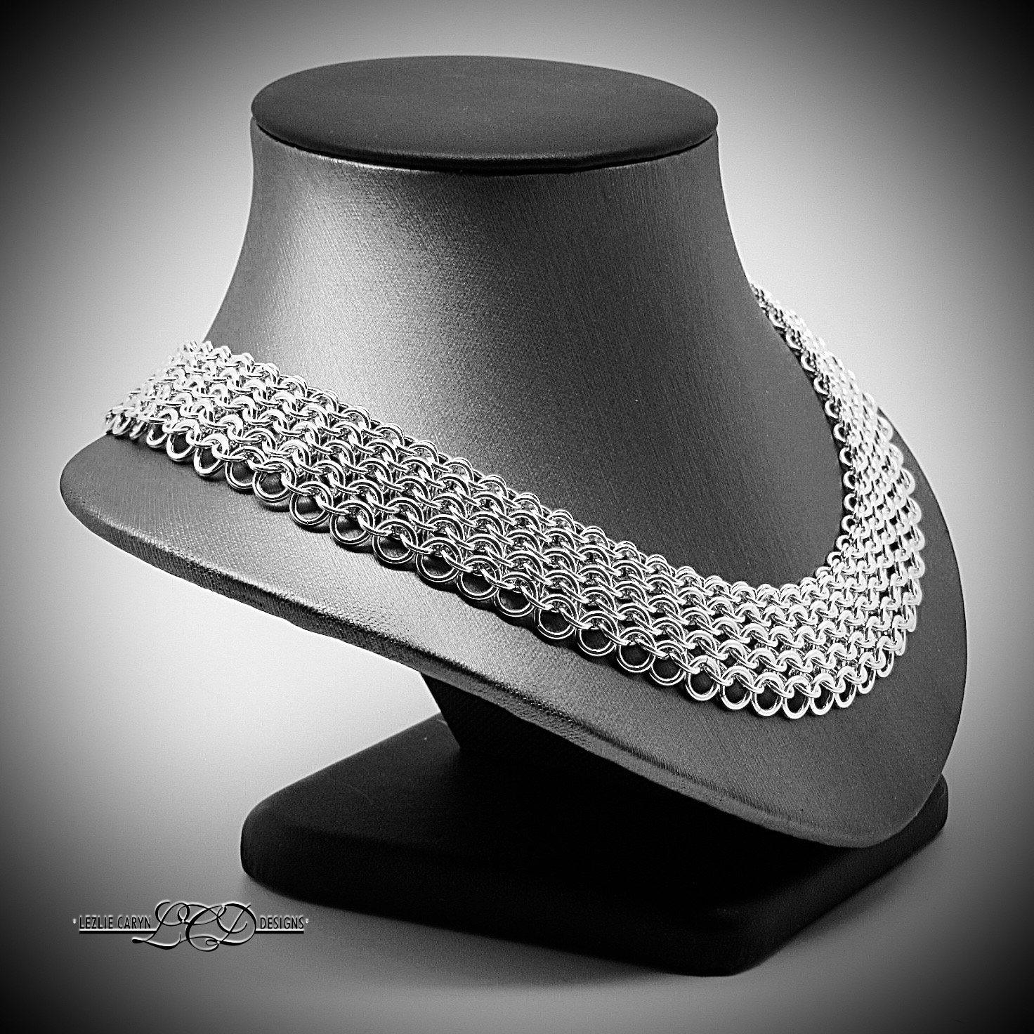 “Royce” Graduated Hand-Woven Collar - Image 2